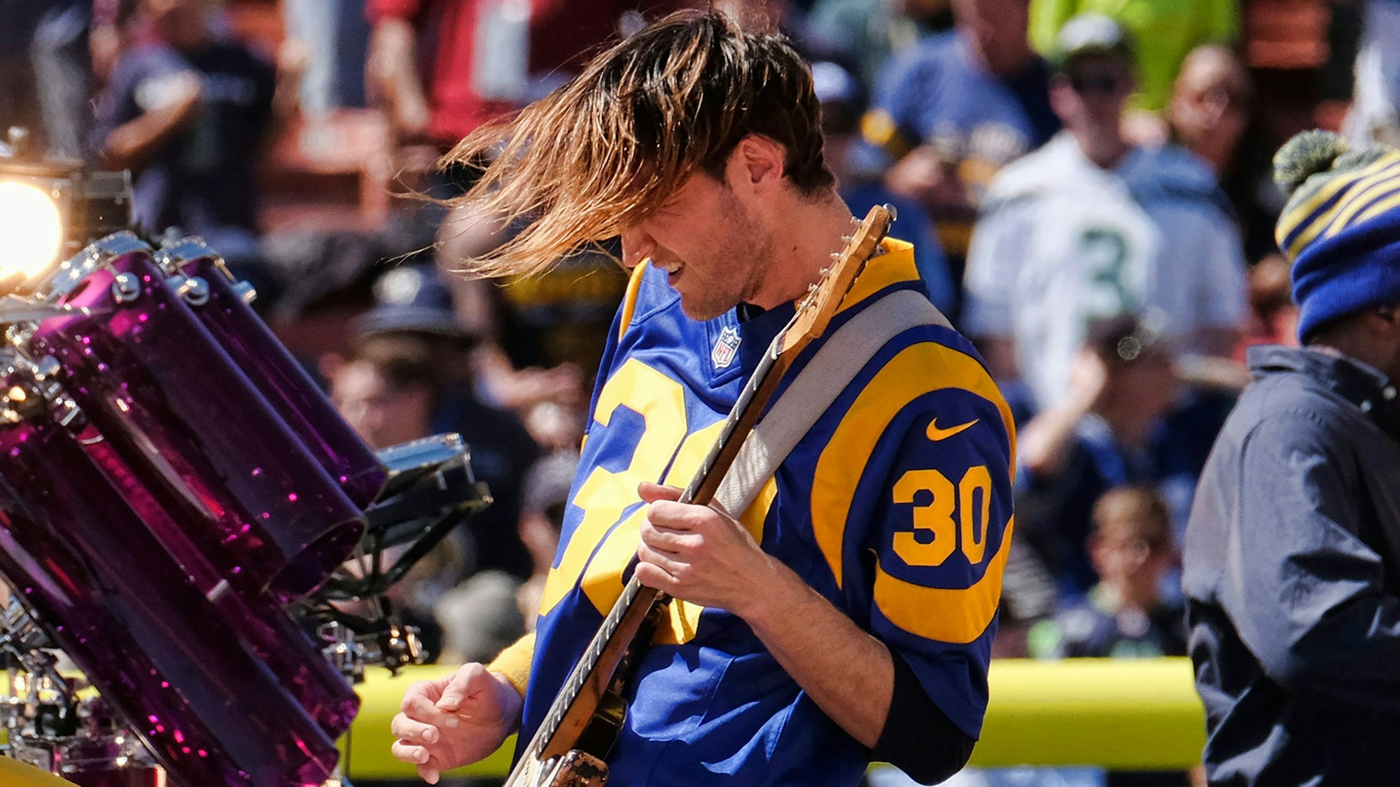 Gitarrist Josh Klinghoffer während eines Auftritts der Red Hot Chili Peppers.