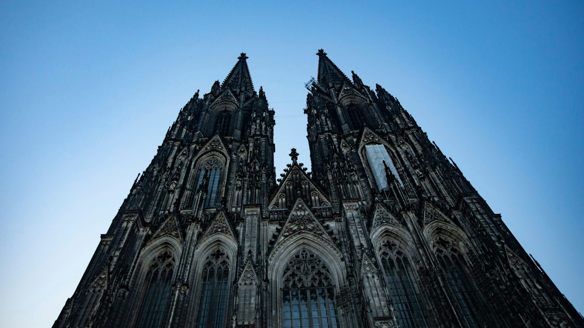 Nordrhein-Westfalen, Köln: Blick auf den Kölner Dom am frühen Morgen. (Archivbild)