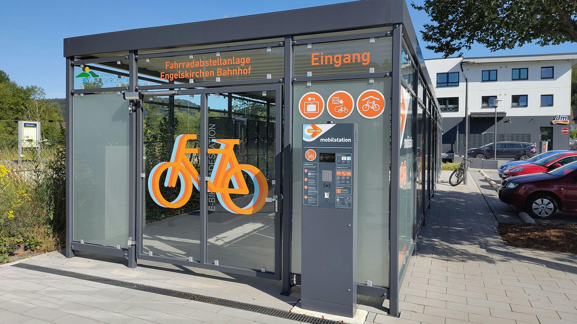 Bild der Radabstellanlage am Bahnhof Engelskirchen