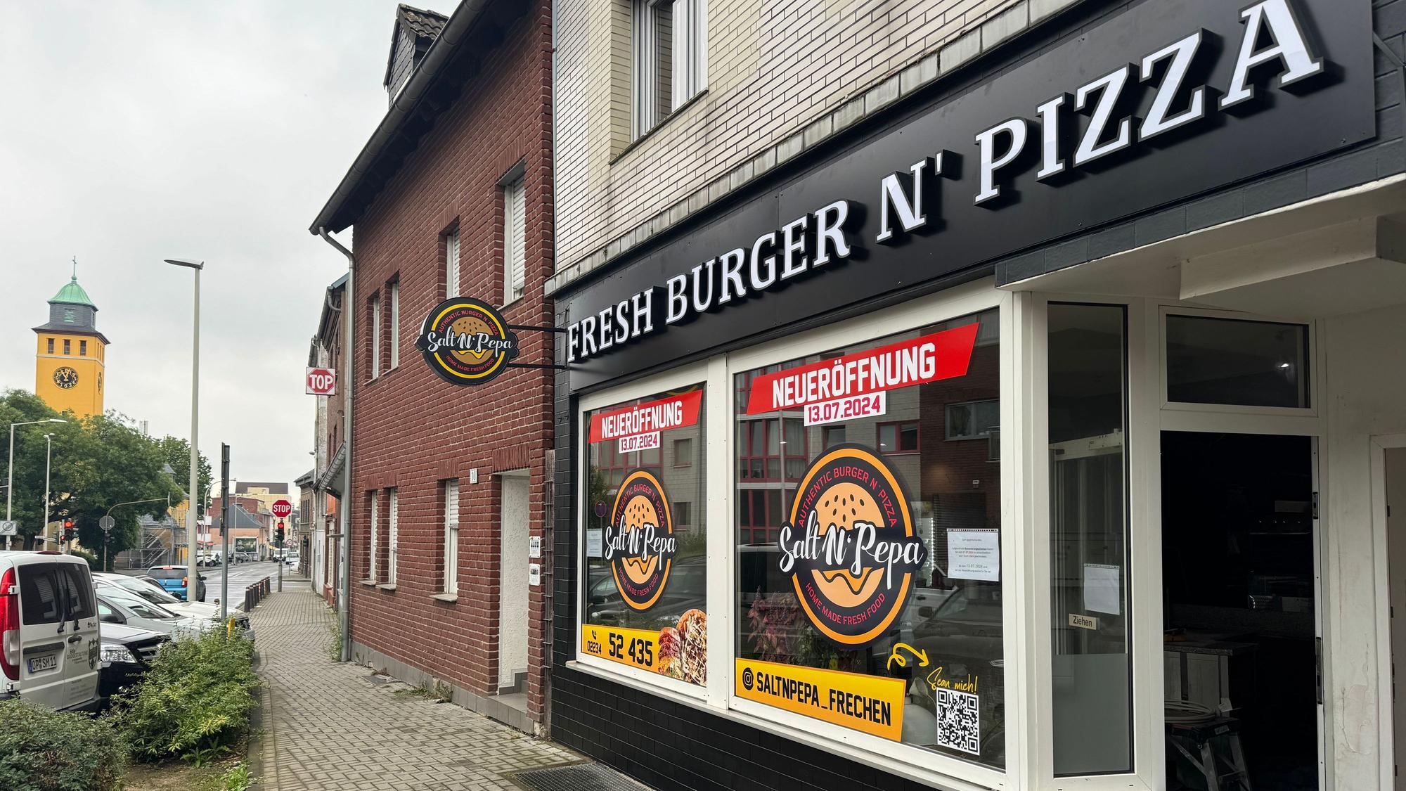 Auf dem Bild ist das Ladenlokal der neuen Gastronomie von außen zu sehen.