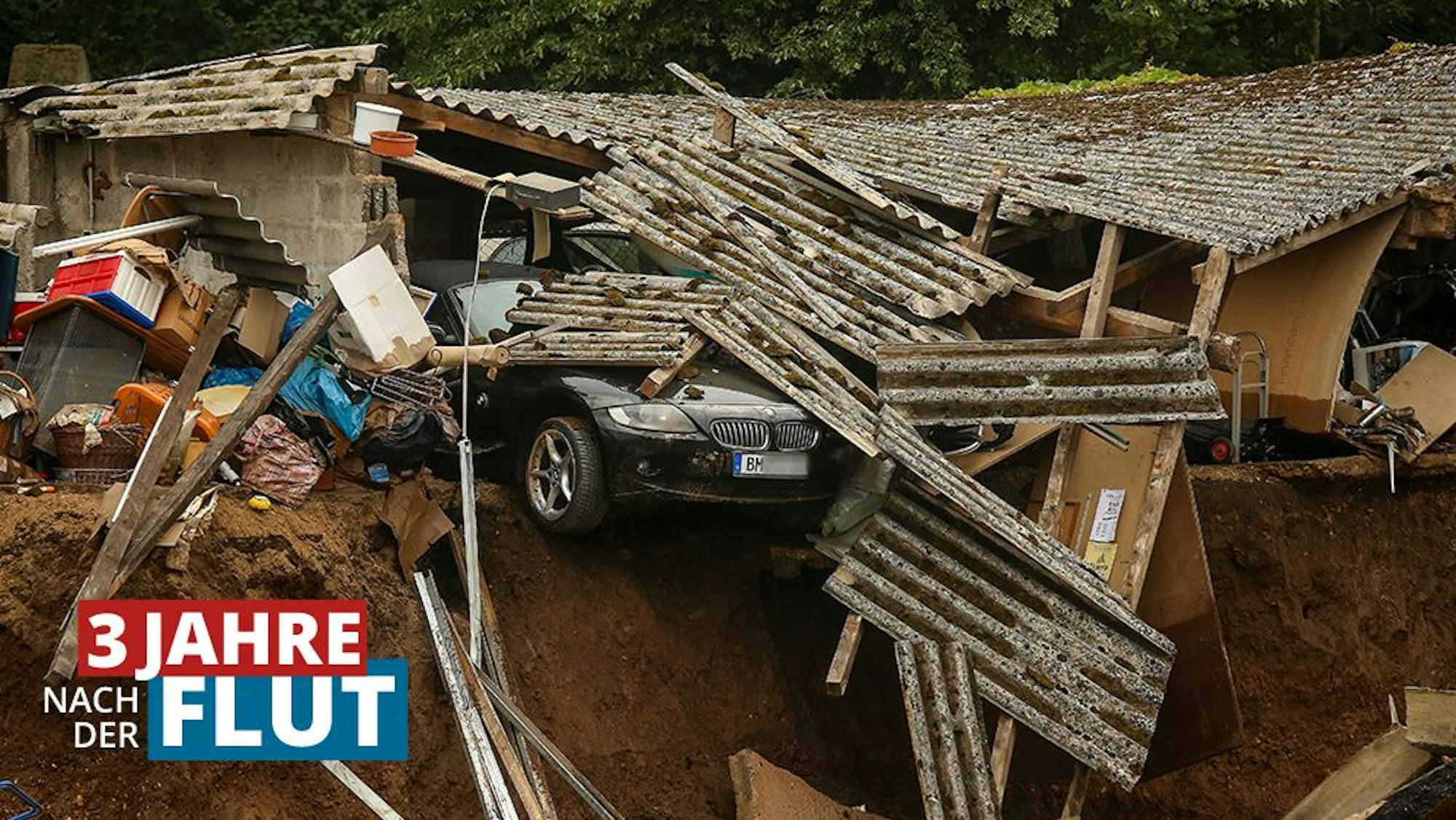 Trümmer eingestürzter Häuser liegen im Ortsteil Blessem. Flut Hochwasser 2021