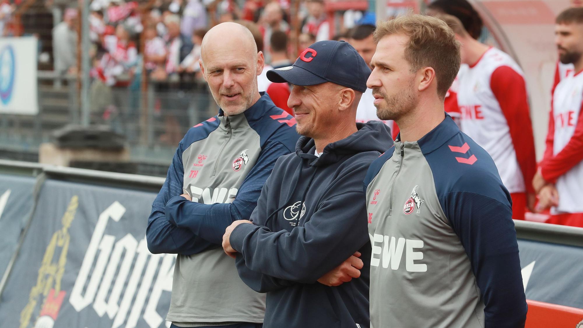 Thomas Hickersberger, Gerhard Struber und Bernd Eibler (v.l.) beim Test gegen Offenbach