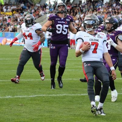 13.07.2024 xmgoodx Frankfurt am Main, PSD Bank Arena American Football - ELF European League of Football 2024 - Cologne Centurions vs Frankfurt Galaxy Isaiah Weed Cologne Centurions mit dem Ball *** 13 07 2024 xmgoodx Frankfurt am Main, PSD Bank Arena American Football ELF European League of Football 2024 Cologne Centurions vs Frankfurt Galaxy Isaiah Weed Cologne Centurions with the ball