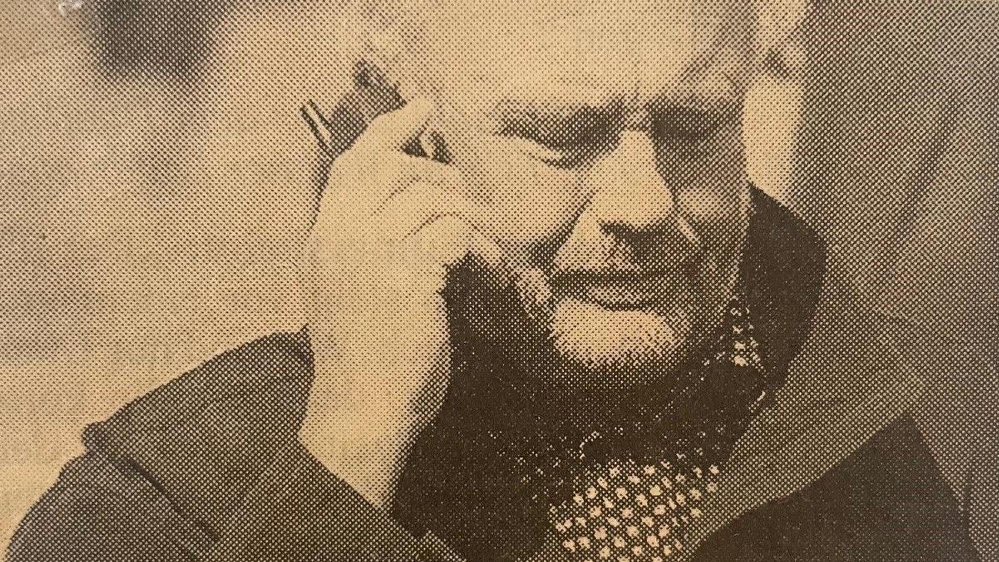 Ludwig Schnichels mit dem Handy am Ohr.