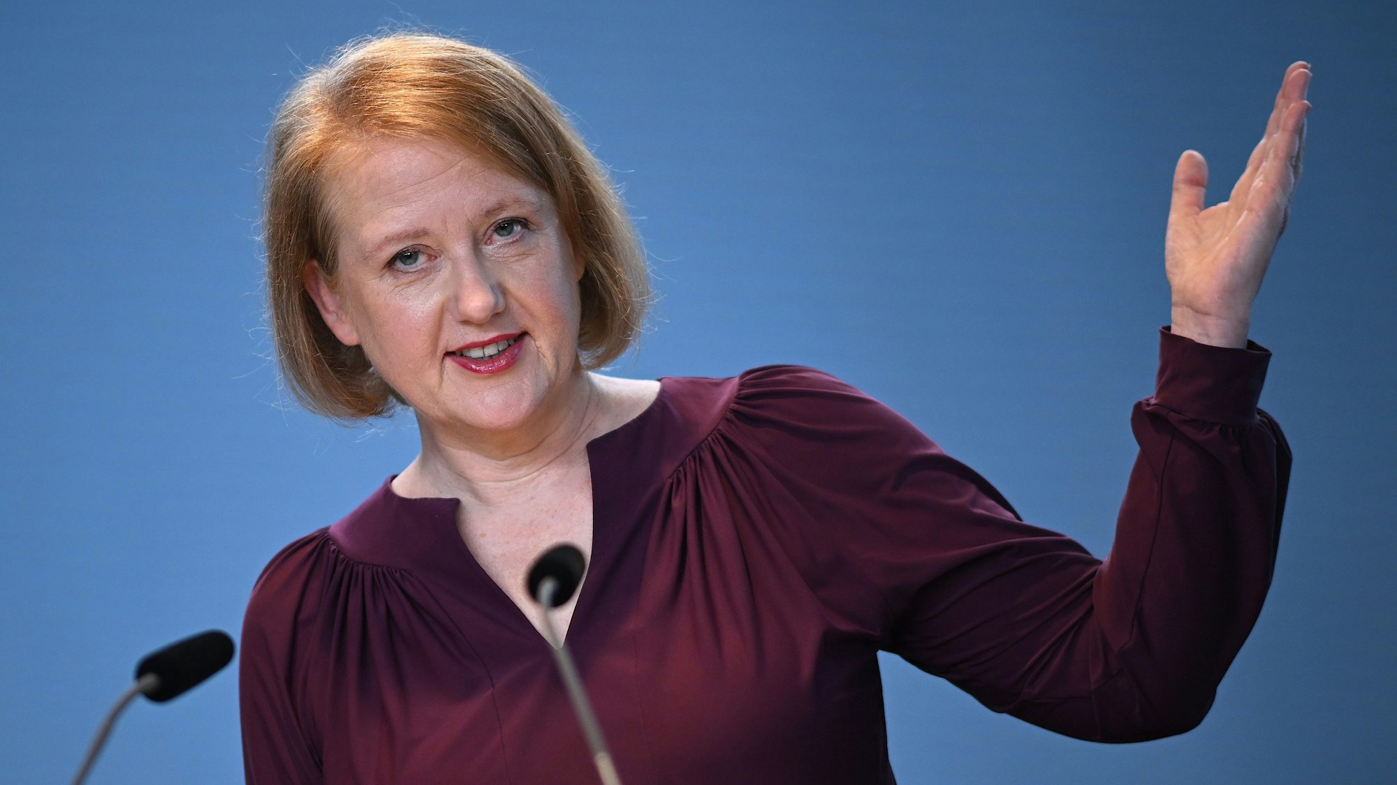 Lisa Paus (Bündnis 90/Die Grünen), Bundesministerin für Familie, Frauen, Senioren und Jugend spricht bei einer Pressekonferenz zur Umsetzung des Kita-Qualitätsgesetzes.