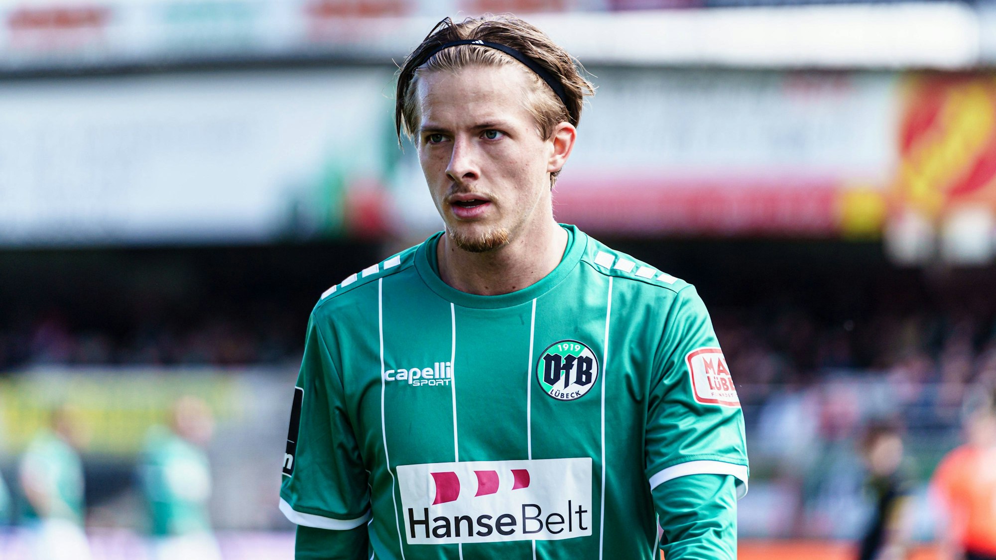 Robin Velasco VfB Luebeck, 21 GER, VfB Luebeck vs. Borussia Dortmund II, Fussball, 3. Liga, Spieltag 34, Saison 2023/2024, 20.04.2024 GER, VfB Luebeck vs. Borussia Dortmund II, Fussball, 3. Liga, Spieltag 34, Saison 2023/2024, 20.04.2024 Luebeck *** Robin Velasco VfB Luebeck, 21 GER, VfB Luebeck vs Borussia Dortmund II, Football, 3 Liga, Matchday 34, Season 2023 2024, 20 04 2024 GER, VfB Luebeck vs Borussia Dortmund II, Football, 3 Liga, Matchday 34, Season 2023 2024, 20 04 2024 Luebeck Copyright: xEibner-Pressefoto/MarcelxvonxFehrnx EP_MFN