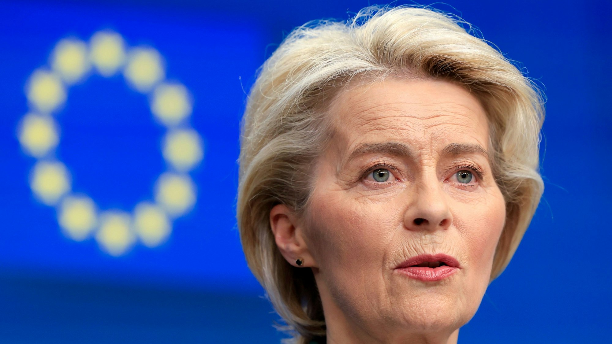 Ursula von der Leyen, Präsidentin der Europäischen Kommission, spricht im März bei einer Medienkonferenz zum Abschluss eines EU-Gipfels.