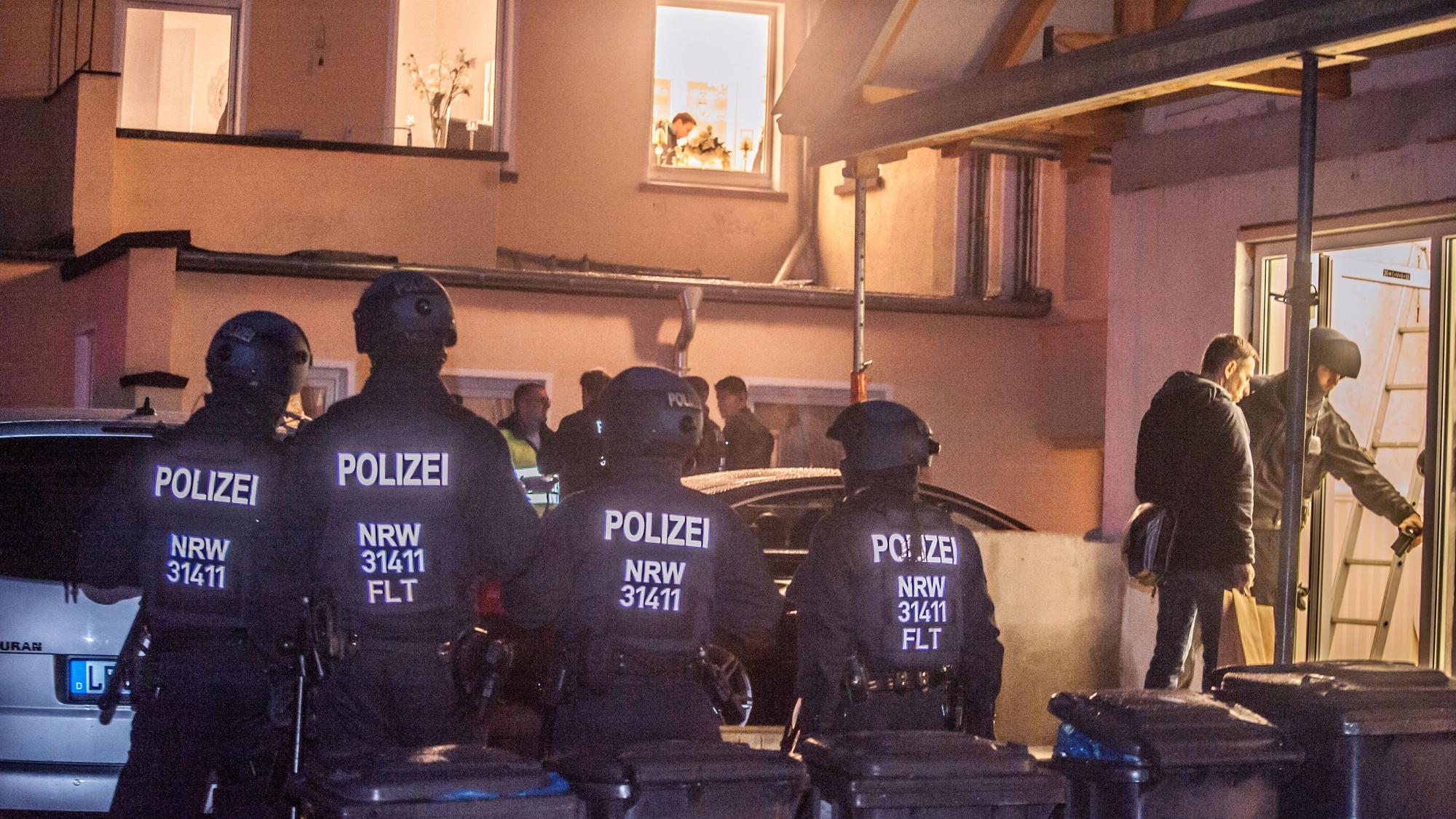 Razzia kaiserstraße bei der stadtbekannten Großfamilie Goman Foto: Ralf Krieger