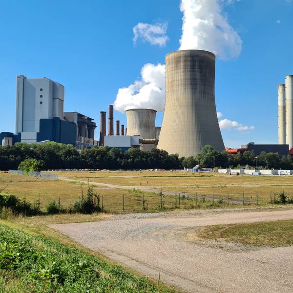 Zu sehen ist das Kraftwerk in Niederaußem.
