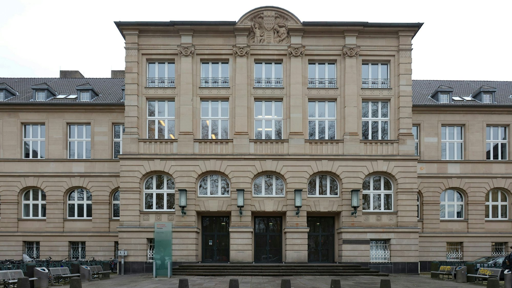 Das Hauptgebäude des Campus Südstadt der TH Köln in der Claudiusstraße. Die Tat geschah im Nebengebäude am Ubierring.