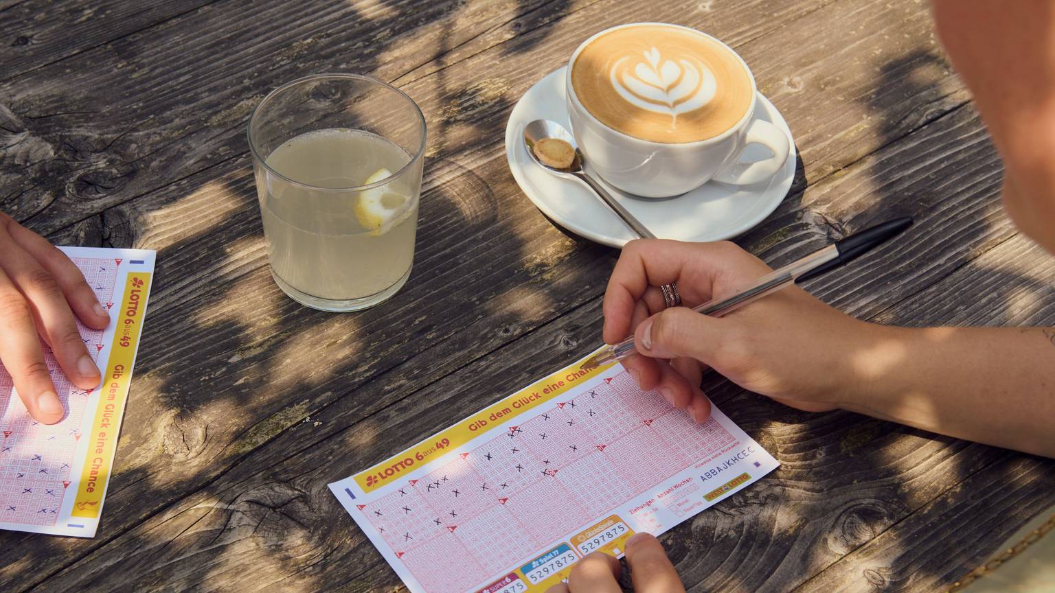 Der Eurojackpot wurde bei der Dienstagsziehung (9. Juli) geknackt: Ein Online-Tipper aus NRW erhält nun rund 98 Millionen Euro.