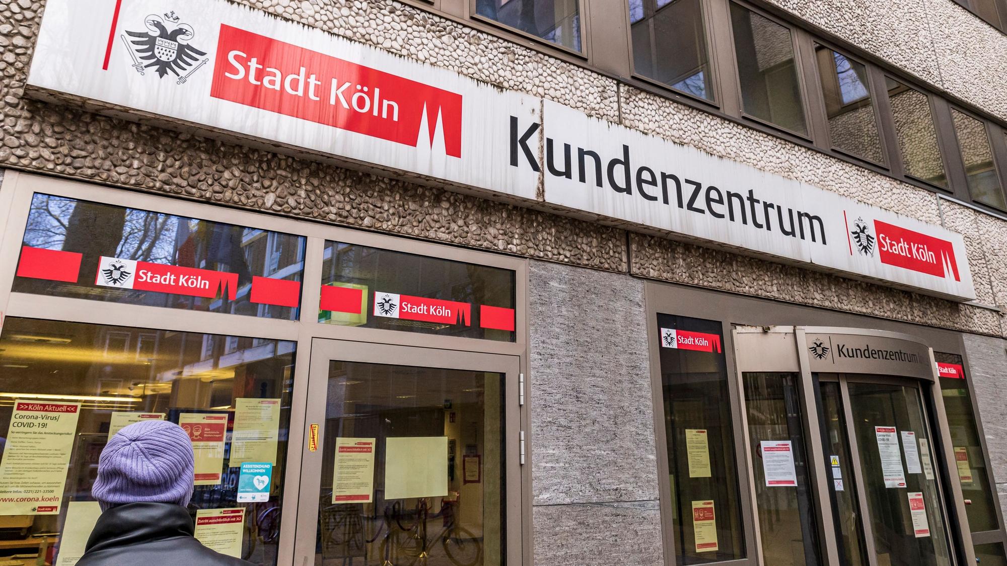 Kundenzentrum der Stadt Köln auf dem Laurenzplatz in der Kölner Innenstadt.