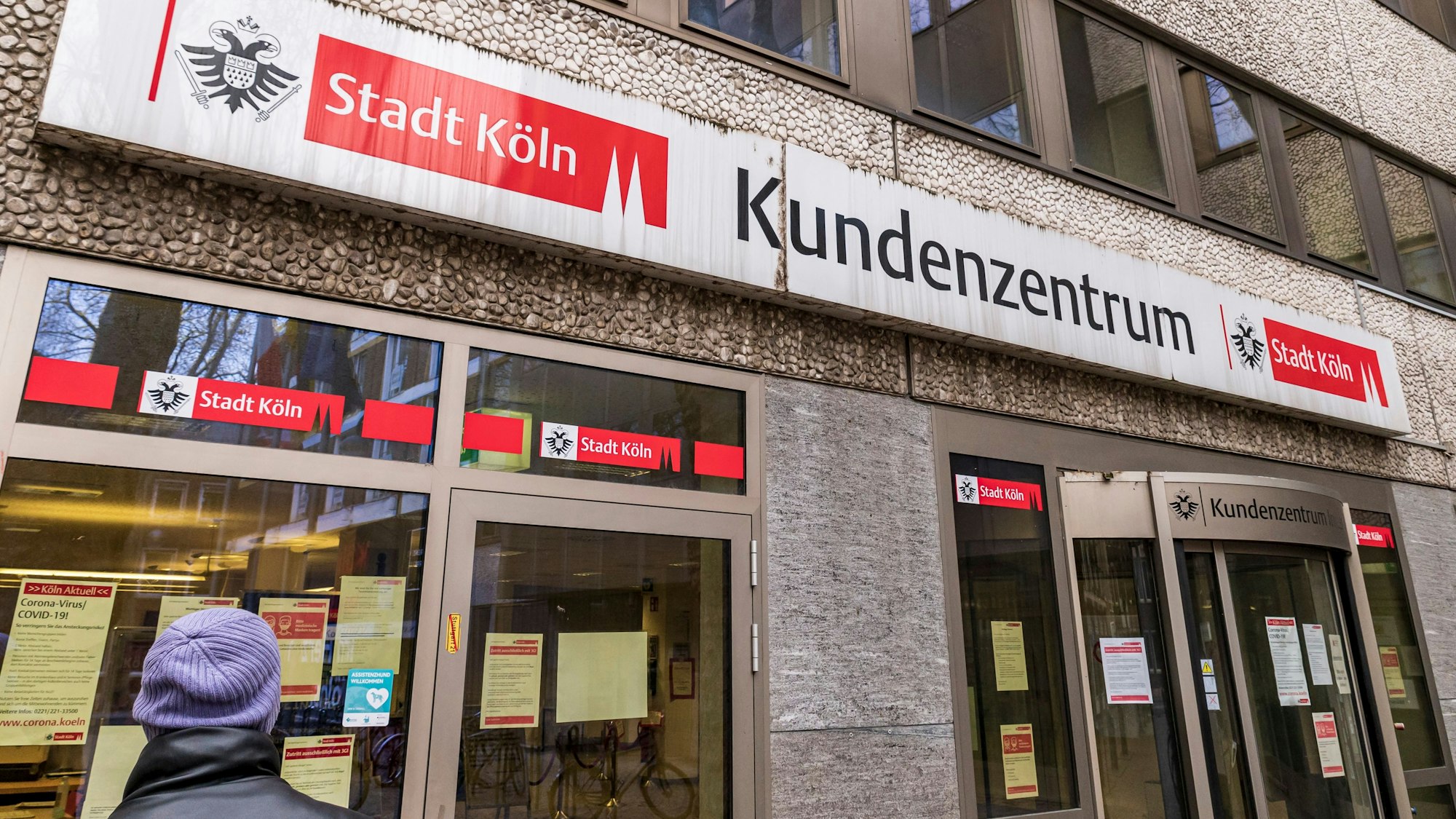 Kundenzentrum der Stadt Köln auf dem Laurenzplatz in der Kölner Innenstadt.