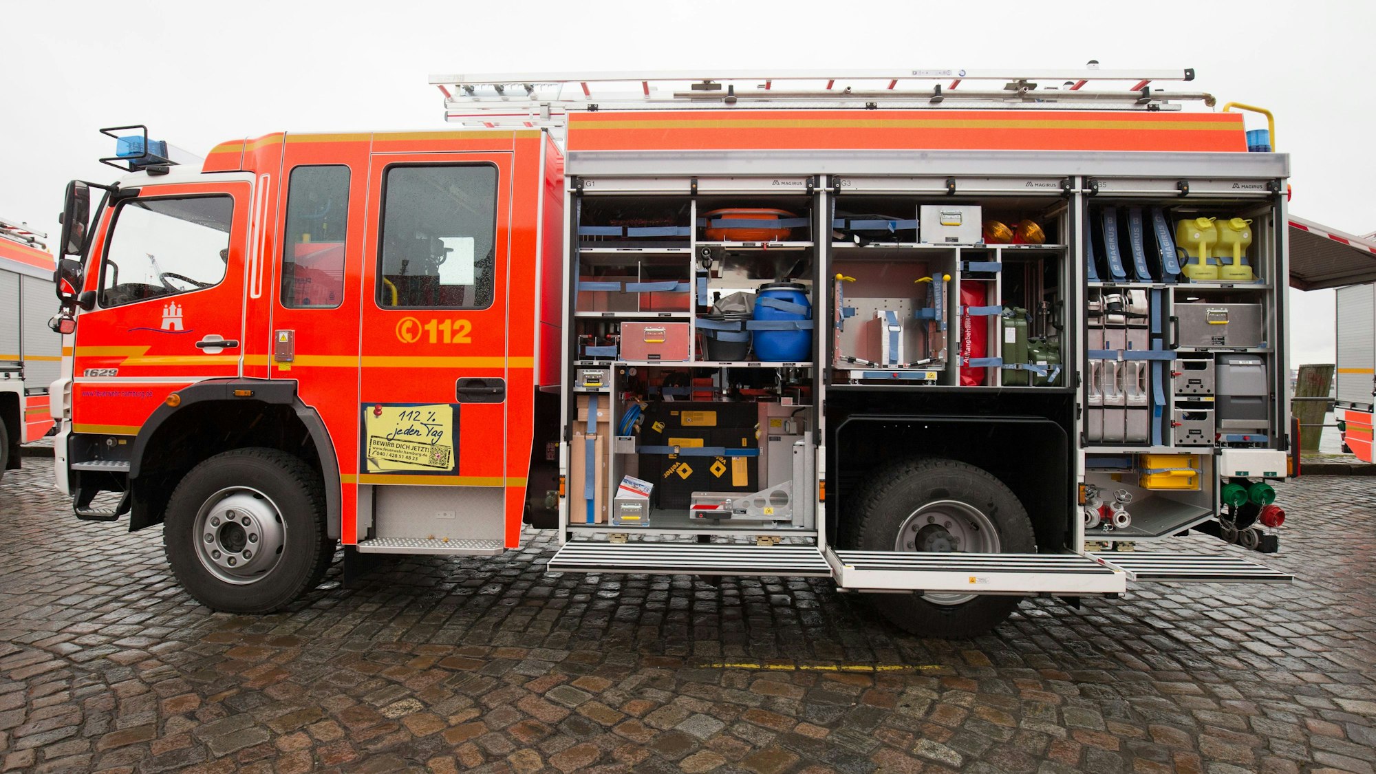 Ein neues Lösch- und Arbeitsfahrzeug (HLF) der Feuerwehr.