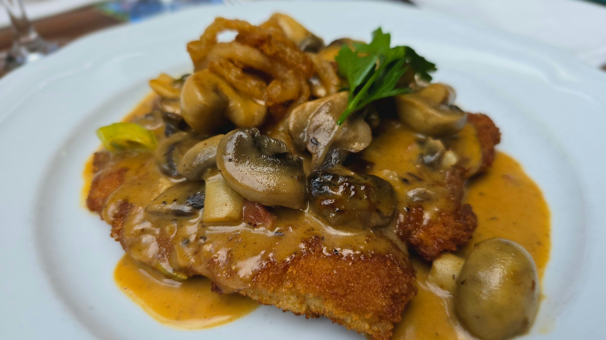 Carsten Henn, Gastro-Kritiker, hat das Haus Scholzen auf der Venloer Straße in Ehrenfeld getestet