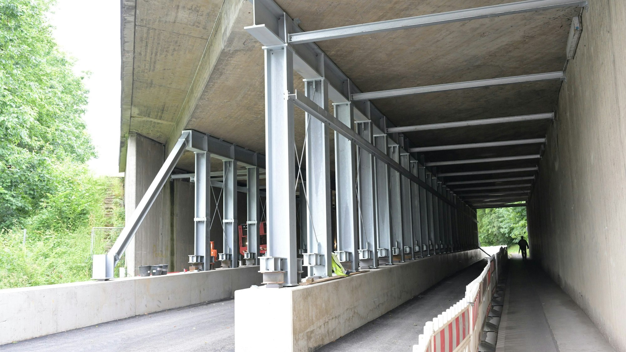 Baustelle-Sperrung-A4- Stau -Umleitung