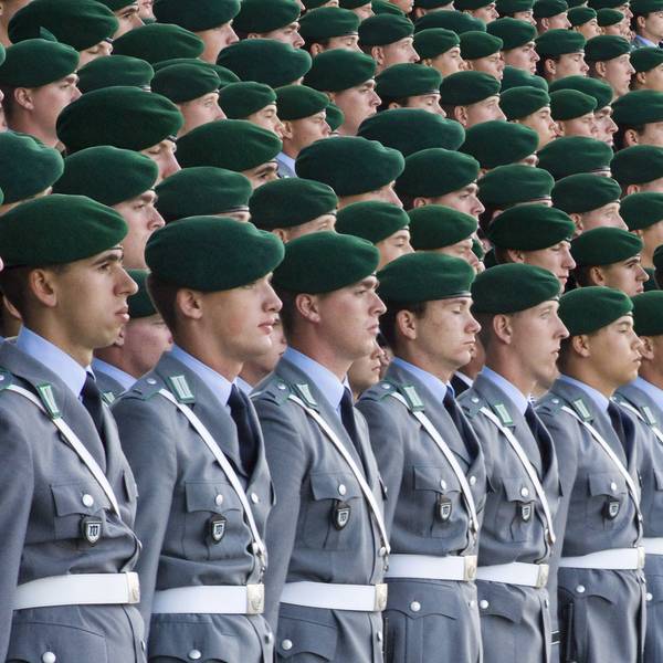 Brauchen wir wieder die Wehrpflicht? Optik Streitgespräch