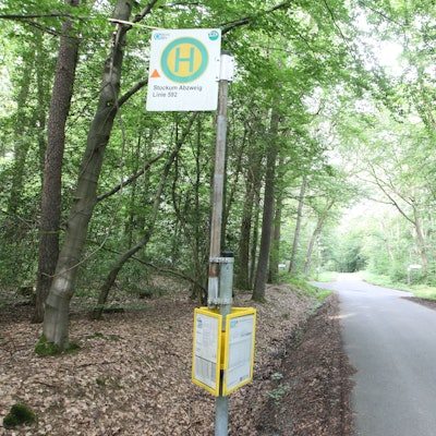 Einsamste Bushaltestellen im Rhein-Sieg-Kreis
Bushaltestelle Stockum Abzweig in Ruppichteroth zwischen Litterscheid und Stockum im Wald auf der Römerstraße