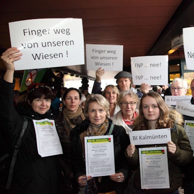 Bei der Beratung des  Flächennutzungsplans in Bergisch Gladbach protestierten Bürger massiv.