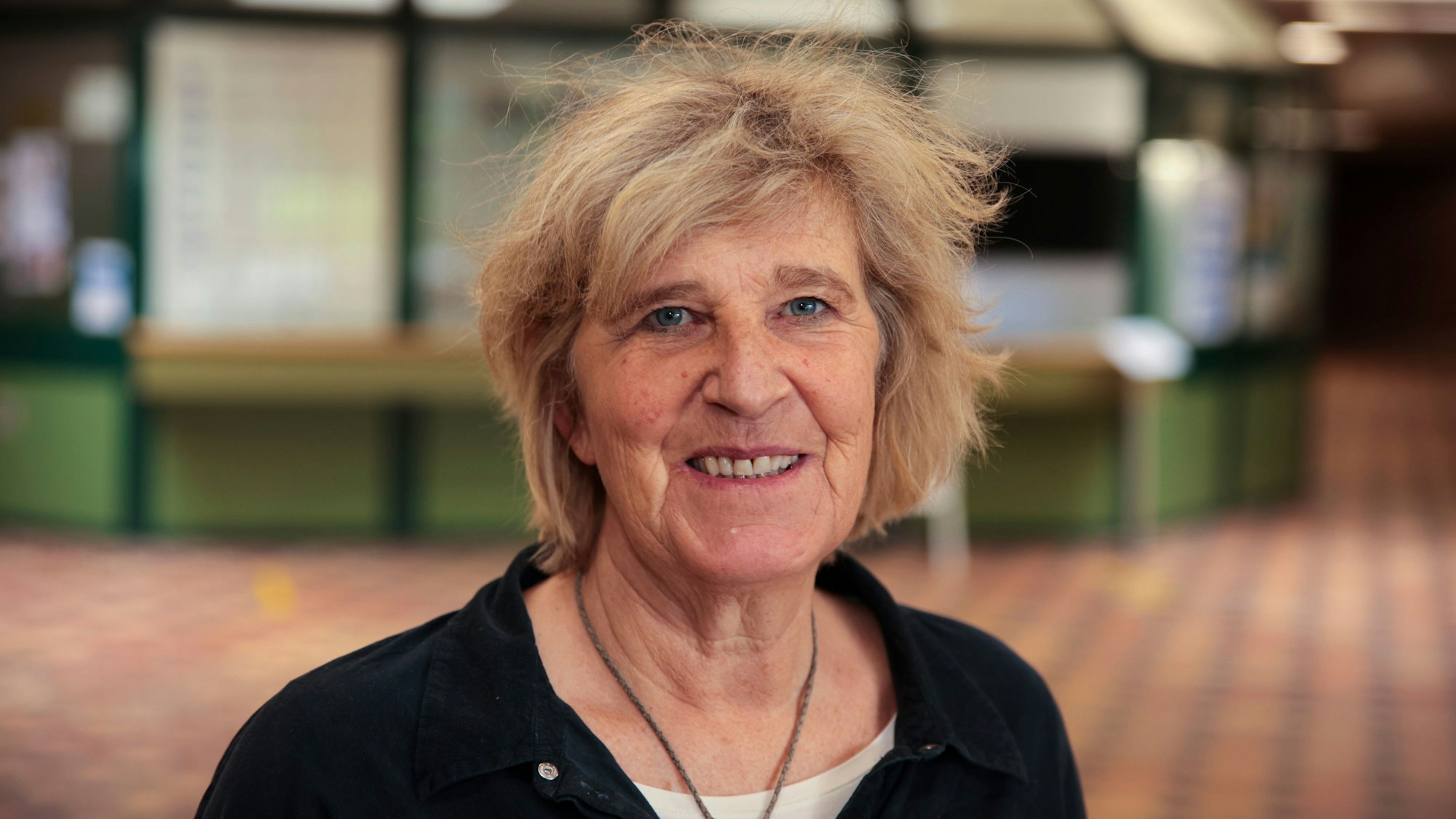 14.06.2024, Kerpen:Amir Rasoldi kam als Jugendlicher nach Deutschland. Drafghanische Flüpchtling wurde von der "Willkommenlotsin" Dipl.Päd. Beatrix Schulte-Uebbing betreut.Foto:Dirk Borm