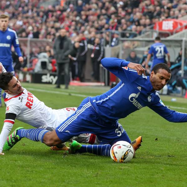 2016: Der Schalker Joel Matip (r.) im Zweikampf mit dem Kölner Leonardo Bittencourt