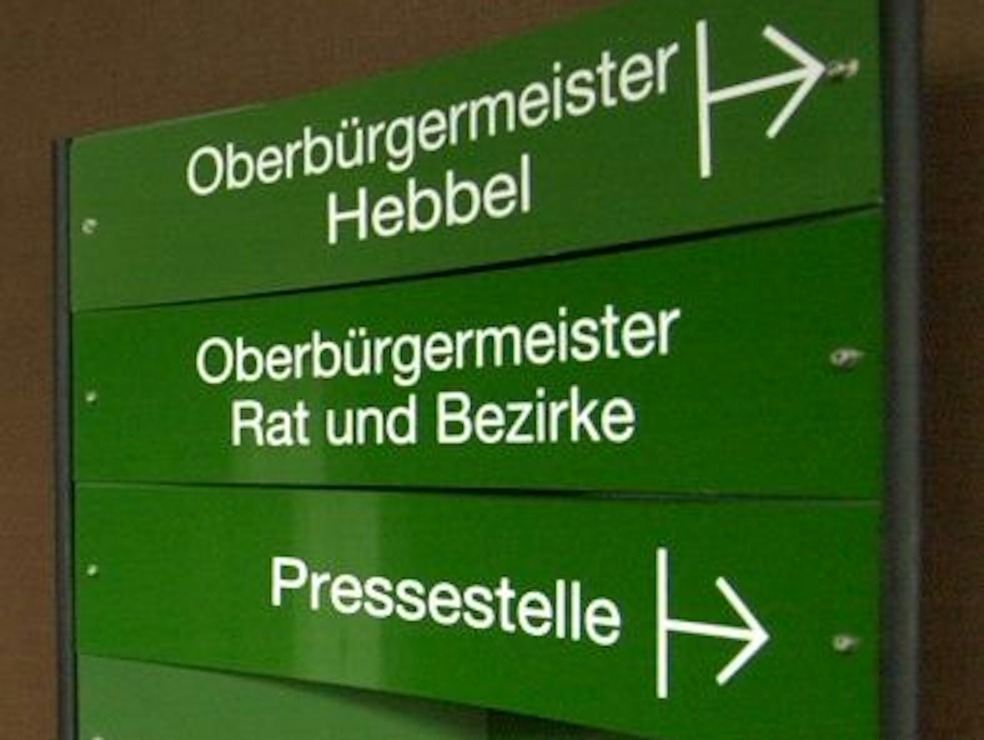 rathaus leverkusen. BILD: RALF KRIEGER