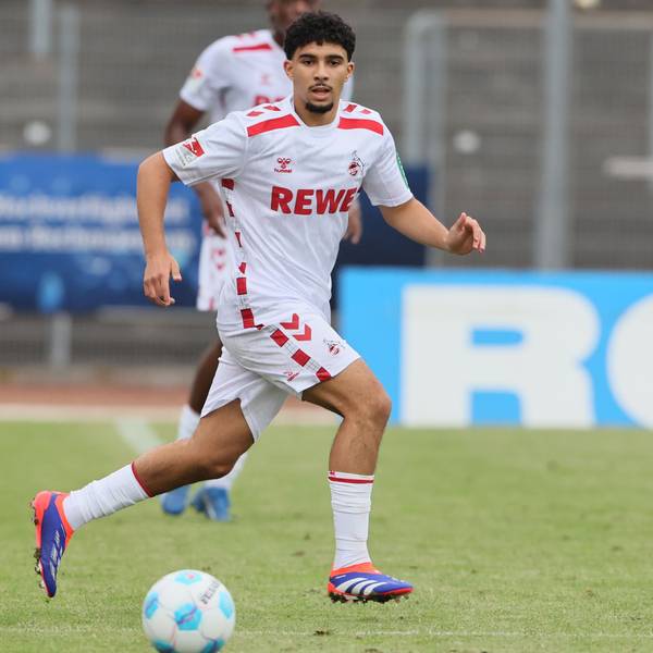 Testspiel im Leimbachstadion in Siegen, Sportfreunde Siegen (Oberliga Wetsfalen) vs. 1. FC Köln, Mitte: Fayssal Harchaoui (1. FC Köln), 05.07.2024, Bild: Herbert Bucco