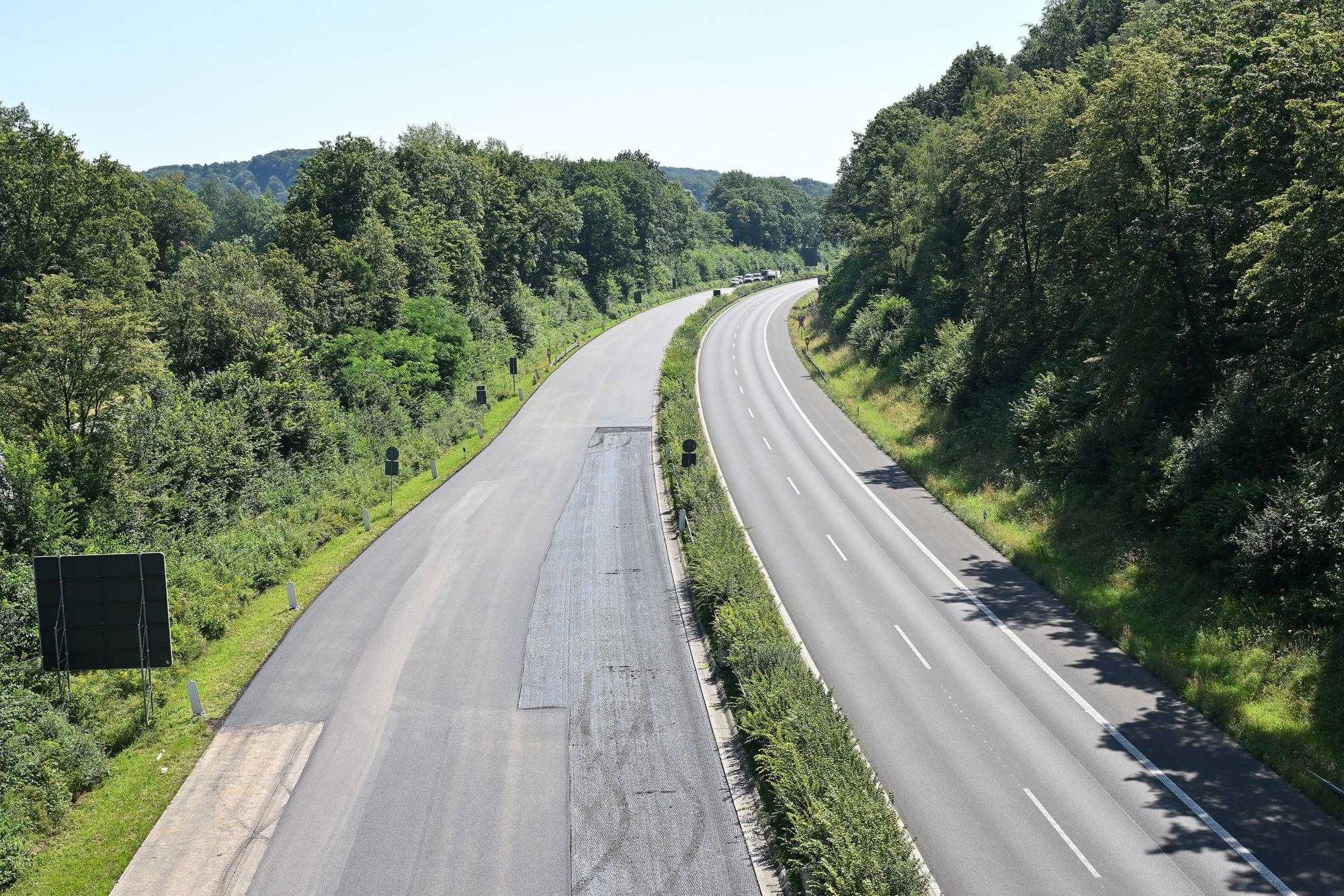 Das Foto zeigt die gesperrte Autobahn