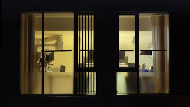 Städtische Kliniken müssen noch härter sparen als bisher – Klinikverbund mit der Uniklinik Köln ist wohl vom Tisch. (Archivbild)