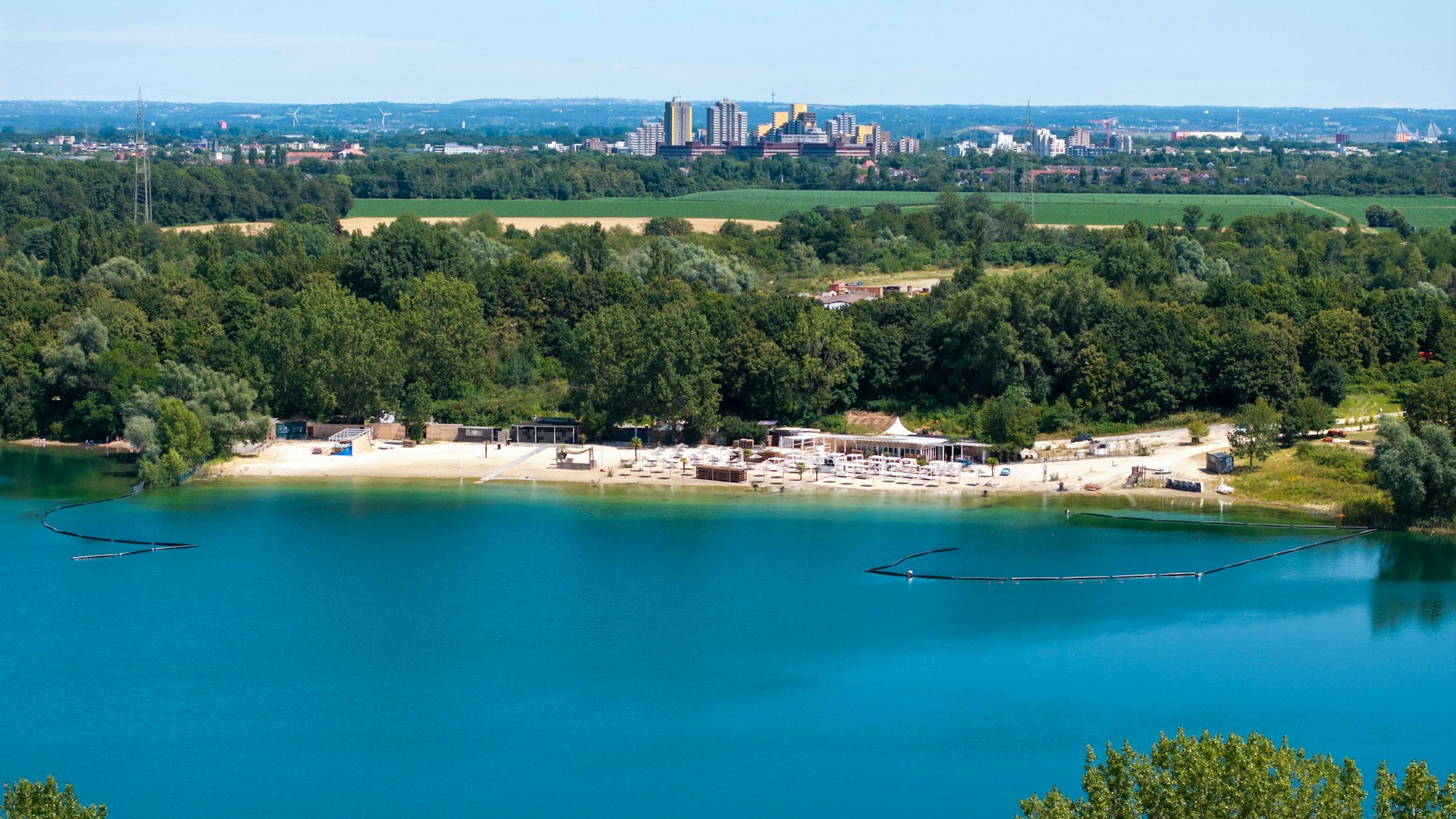 Nur im Beachclub „Monkey's Island“ wäre das Baden im Escher See erlaubt. Hat er zu, gibt es keine Badeaufsicht.
