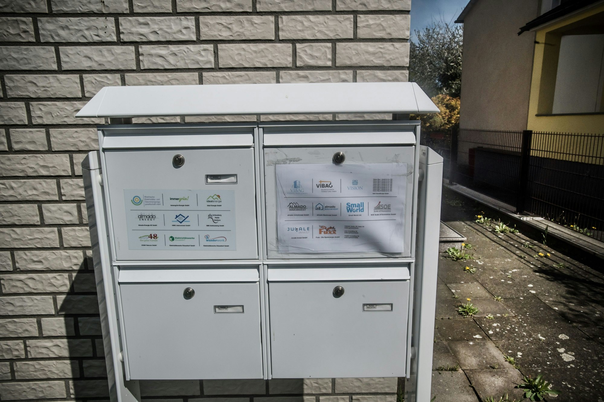 Hitdorf Lohrstraße 81. Über 20 Briefkastenfirmen im leeren Einfamilienhaus. Foto: Ralf Krieger