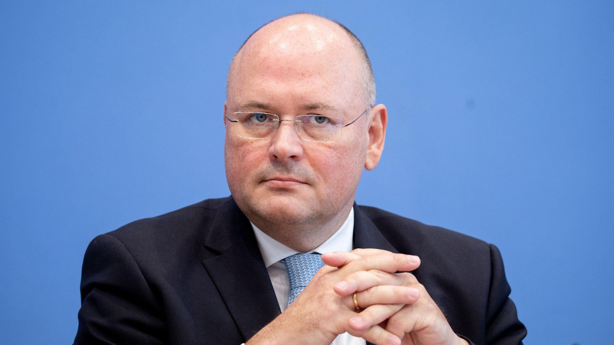 Arne Schönbohm ist jetzt Honorarprofessor an der Hochschule Bonn-Rhein-Sieg.
