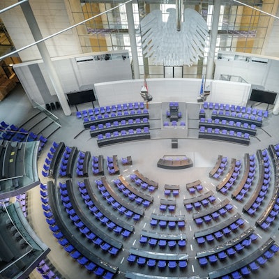 ARCHIV - 12.02.2024, Berlin: Blick in das Plenum des Bundestags nach der Teilwiederholung der Bundestagswahl in Berlin