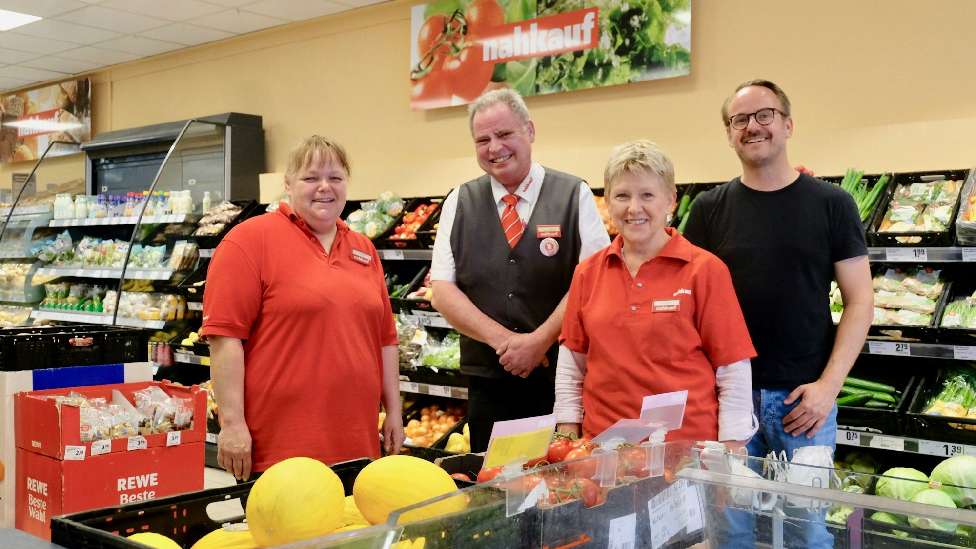 Team der Nahkauf-Filiale in Weiden