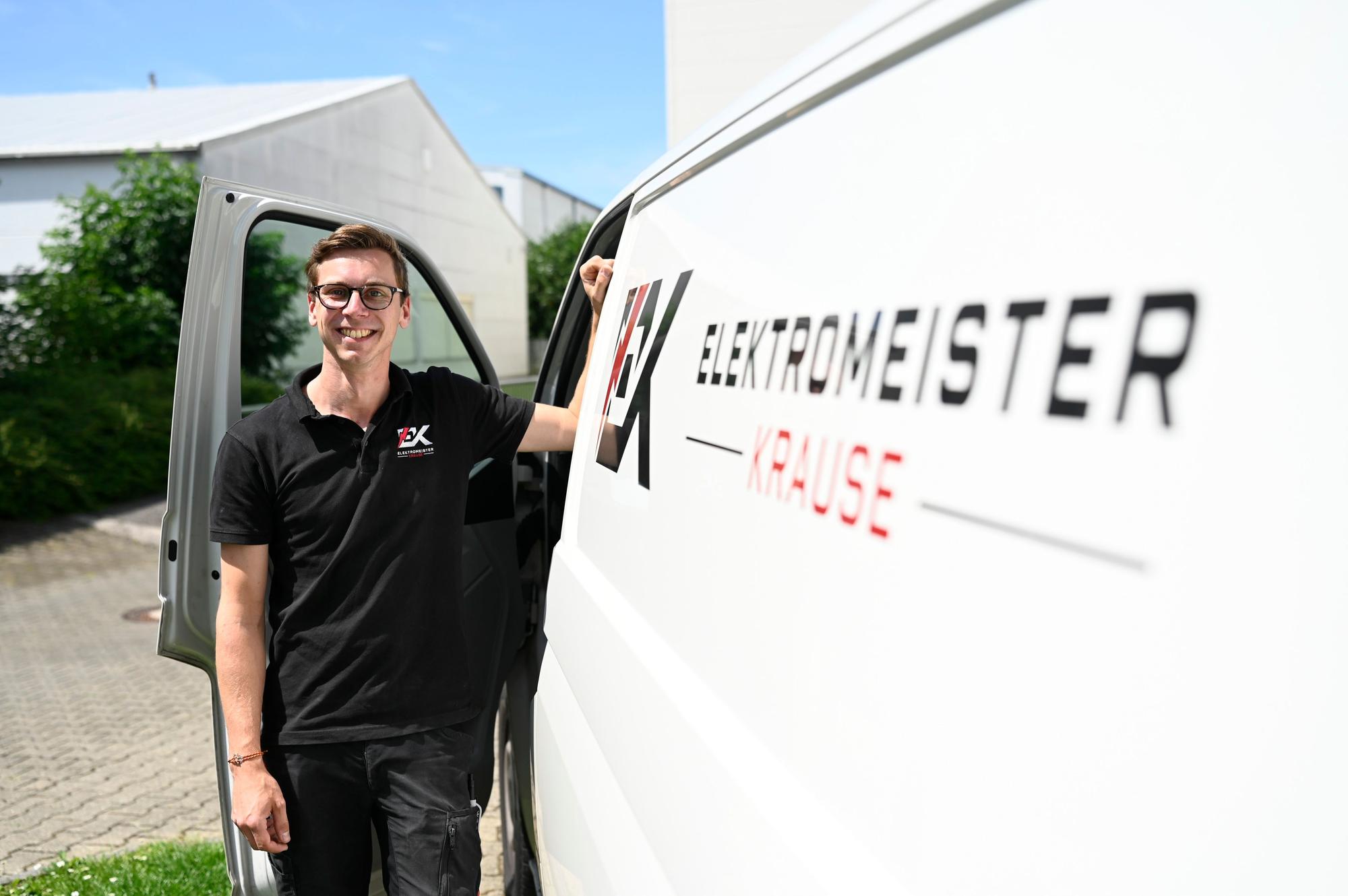 Denny Krause ist Elektromeister und hat sich vor kurzem selbständig gemacht.