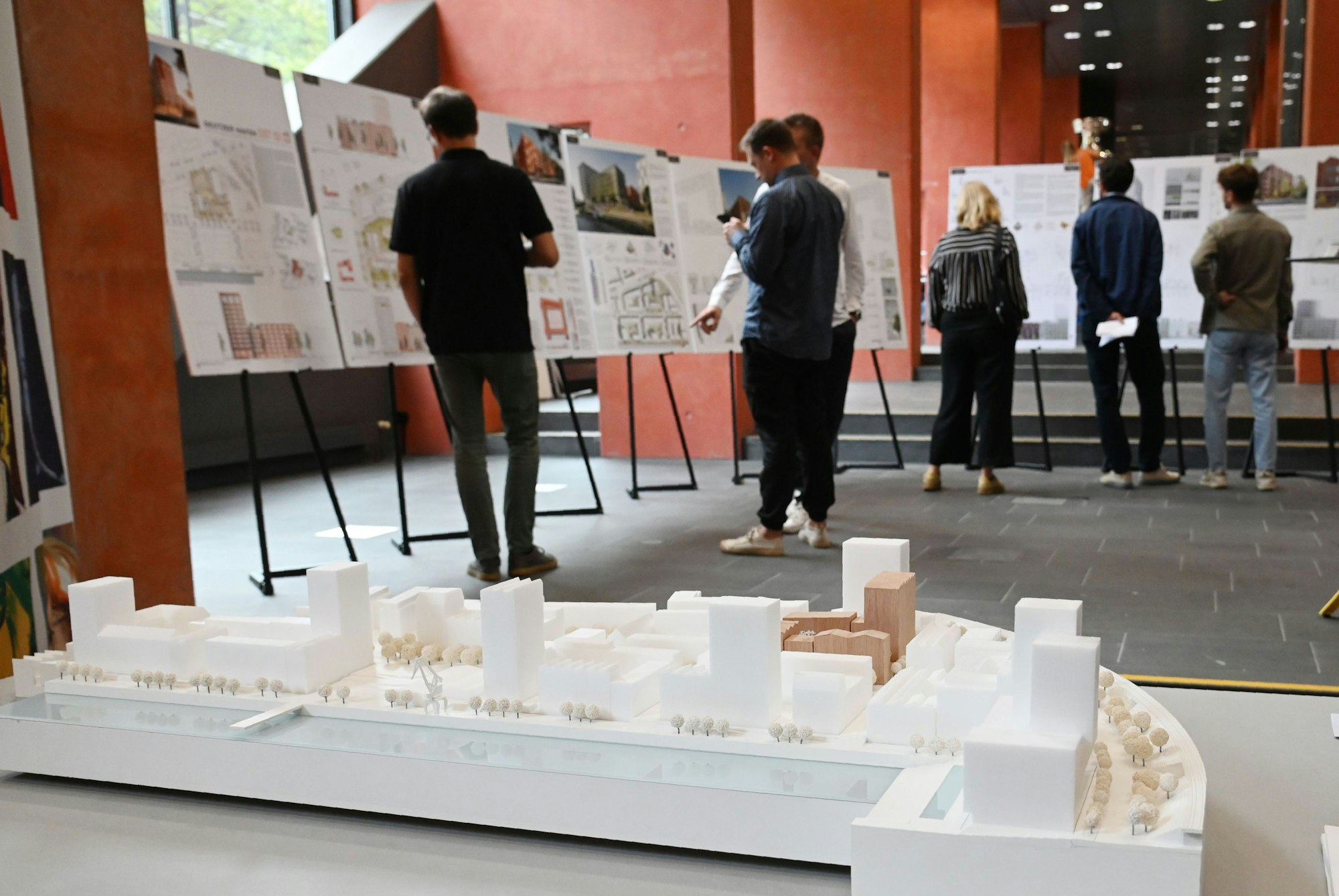 Im Stadthaus tauschten die Entwickler den ersten Block des Gesamtmodells gegen den tatsächlichen architektonischen Entwurf aus.