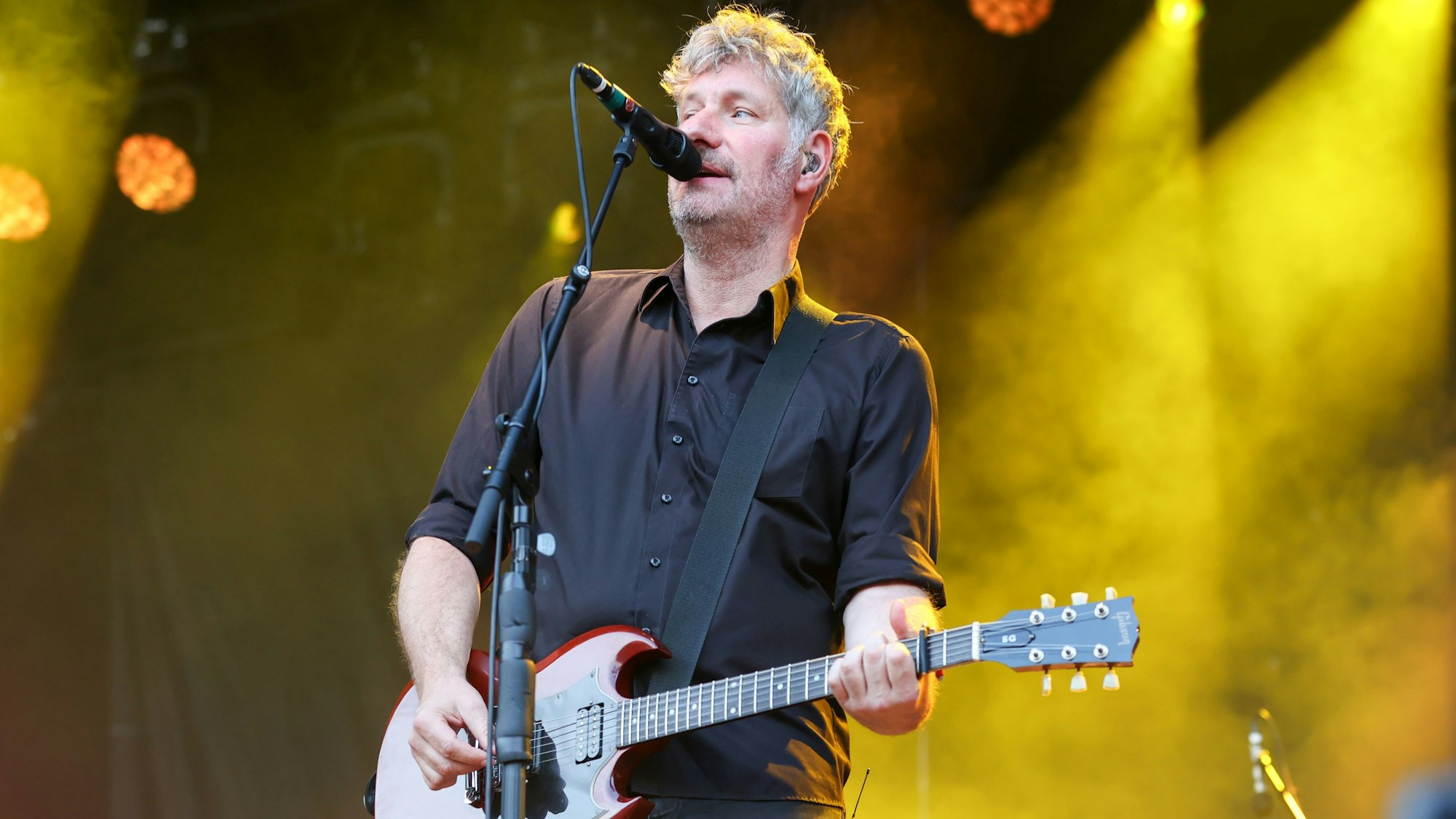 24.07.2024
Köln:
Roncalli-Platz Konzerte:
Den Auftakt der Konzert-Serie machen Kettcar
Foto: Martina Goyert