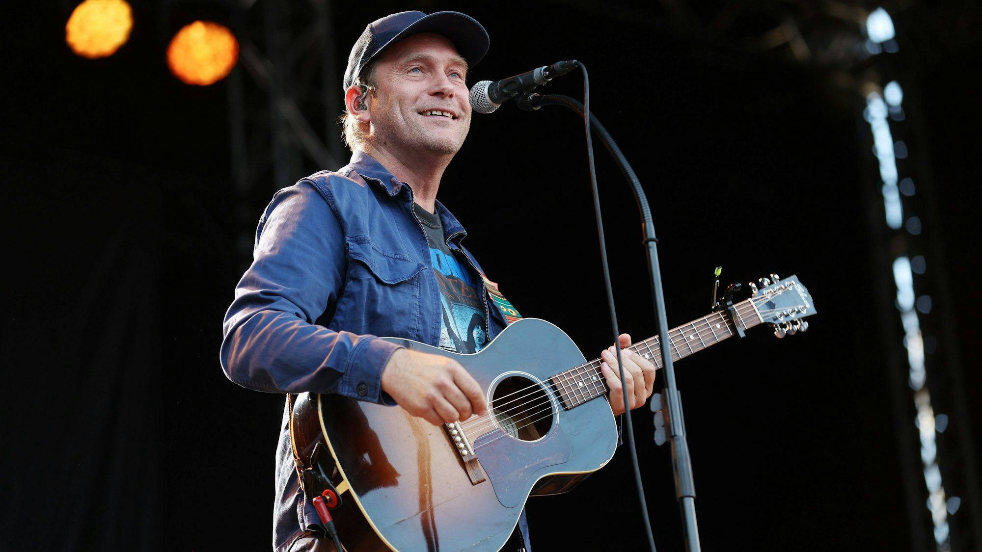 24.07.2024
Köln:
Roncalli-Platz Konzerte:
Den Auftakt der Konzert-Serie Thees Uhlmann (Vorband von Kettcar)
Foto: Martina Goyert