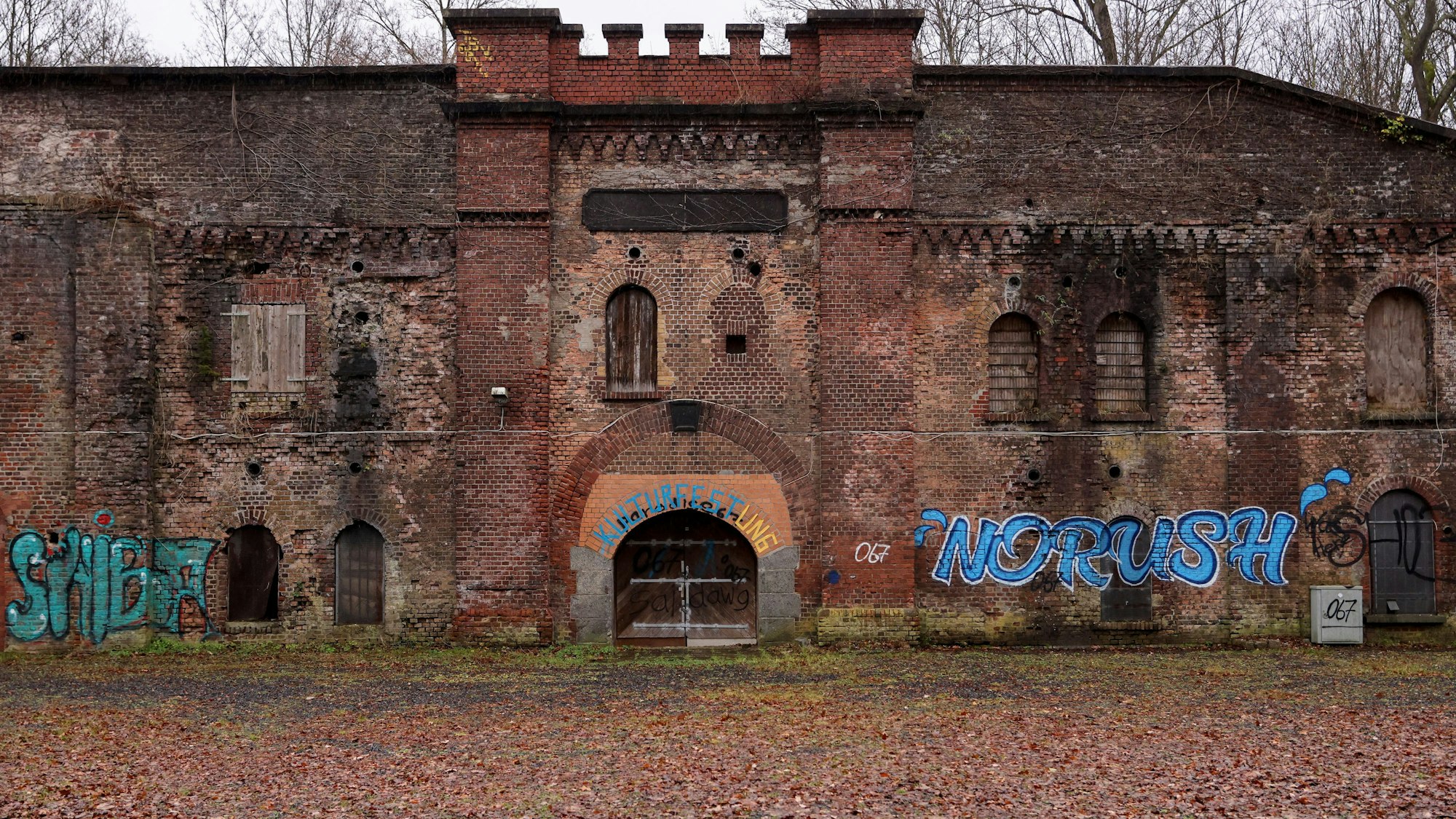 Das Fort XI ist eine alte Festungsanlage.