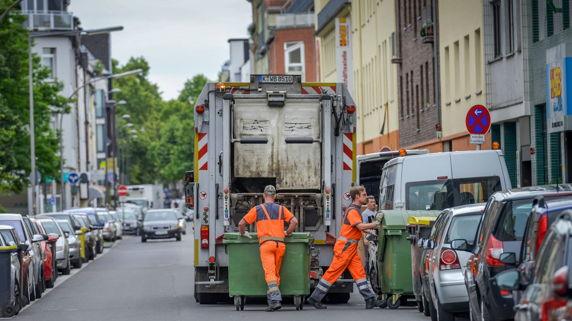 Bei den Kölner Abfallwirtschaftsbetrieben (AWB) wird vom 12. bis zum 15. März gestreikt. (Archivbild)