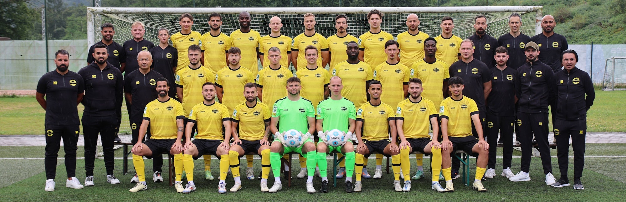 Die Regionalliga-Mannschaft von Eintracht Hohkeppel.