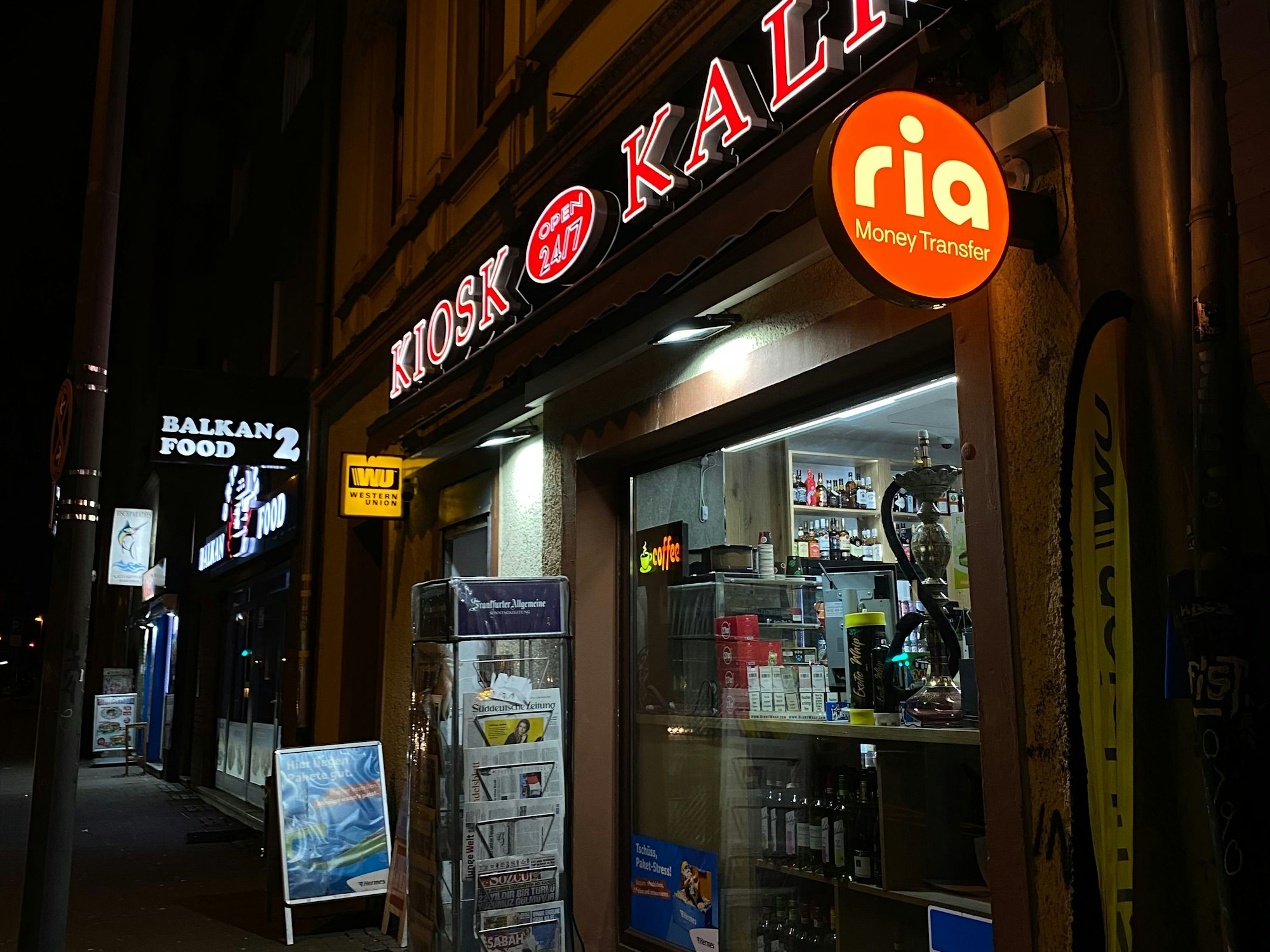 Der Kiosk in Kalk hat an 365 Tagen im Jahr rund um die Uhr geöffnet.