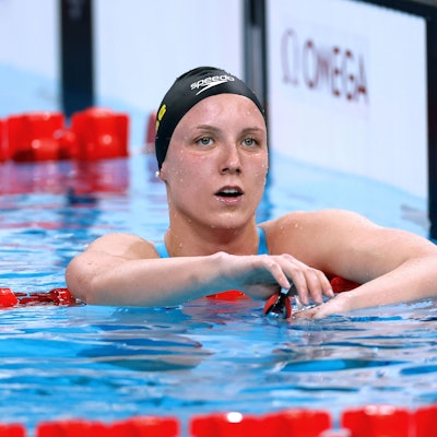 Die deutsche Schwimmerin Isabel Gose hat in Paris über 400 Meter Freistil den deutschen Rekord gebrochen und im Finale den fünften Platz erreicht. Im Anschluss brach sie bei der Siegerehrung für ihren Ex-Freund Lukas Märtens in Tränen aus.