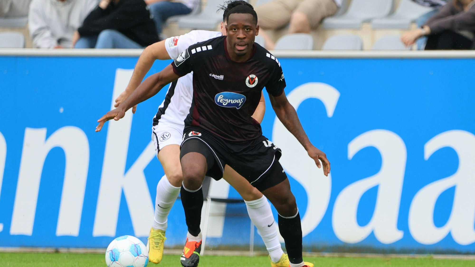 27.07.2024, Fussball, Herren, Testspiel, Saison 2024/2025, SV 07 Elversberg - FC Viktoria Köln, Enrique Lofolomo FC Viktoria Koeln Elversberg Ursapharm-Arena an der Kaiserlinde Saarland Deutschland DE *** 27 07 2024, Football, Men, Test match, Season 2024 2025, SV 07 Elversberg FC Viktoria Köln, Enrique Lofolomo FC Viktoria Koeln Elversberg Ursapharm Arena an der Kaiserlinde Saarland Germany EN Copyright: xSebastianxBachx