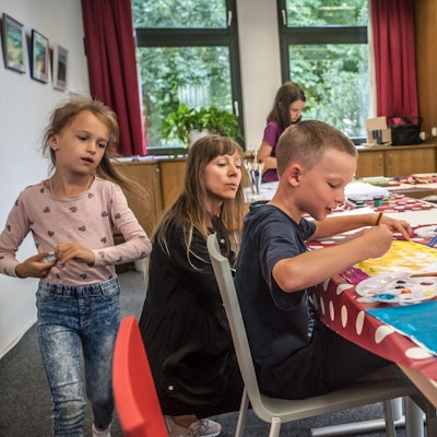 In Leverkusen gibt es einen Malkursus für ukrainische Kinder und Familien. (Archivfoto)