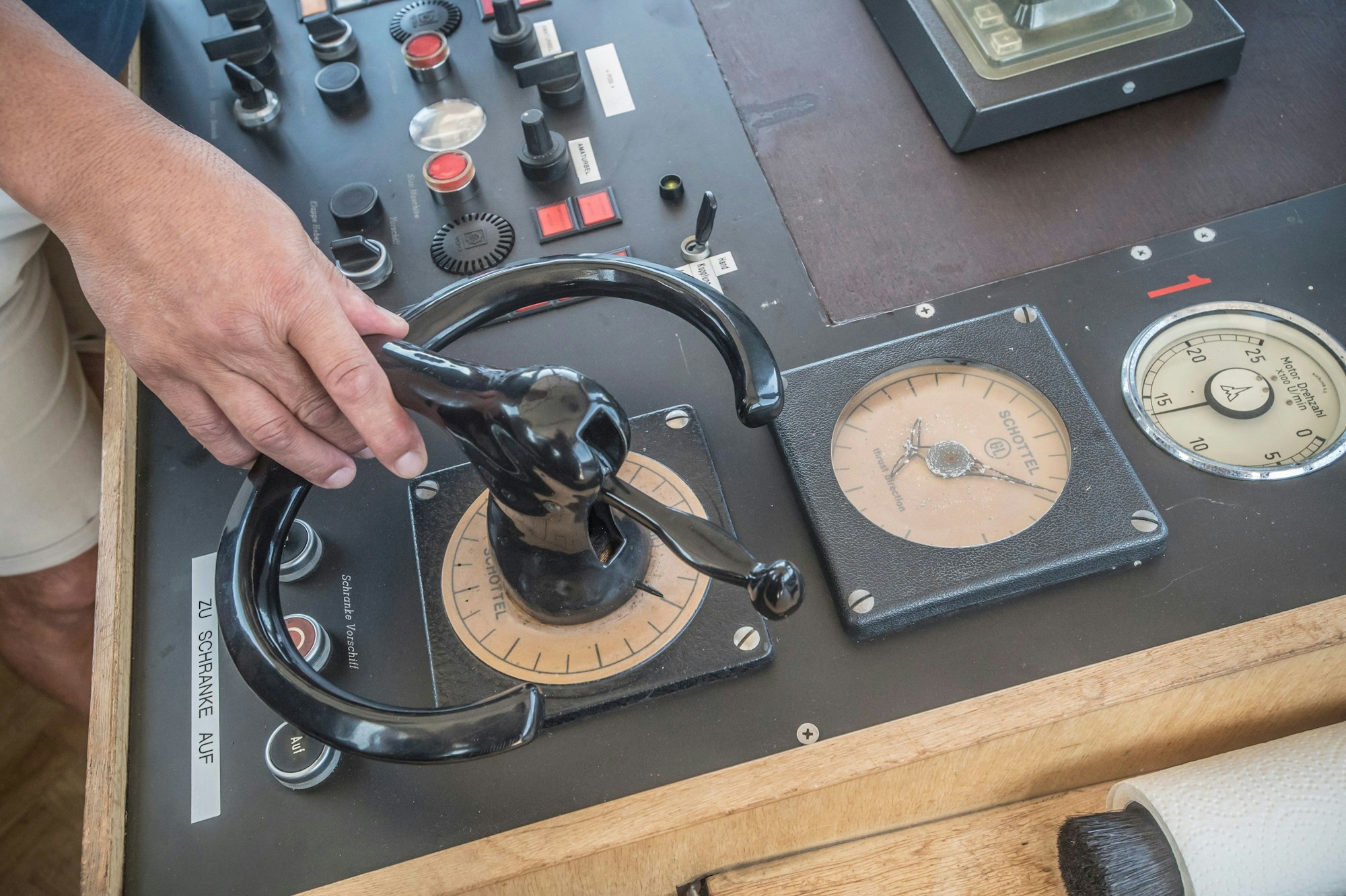 Die neue Hitdorfer Fähre St. Michael wird mit einem kleinen Festakt offiziell in Betrieb genommen.