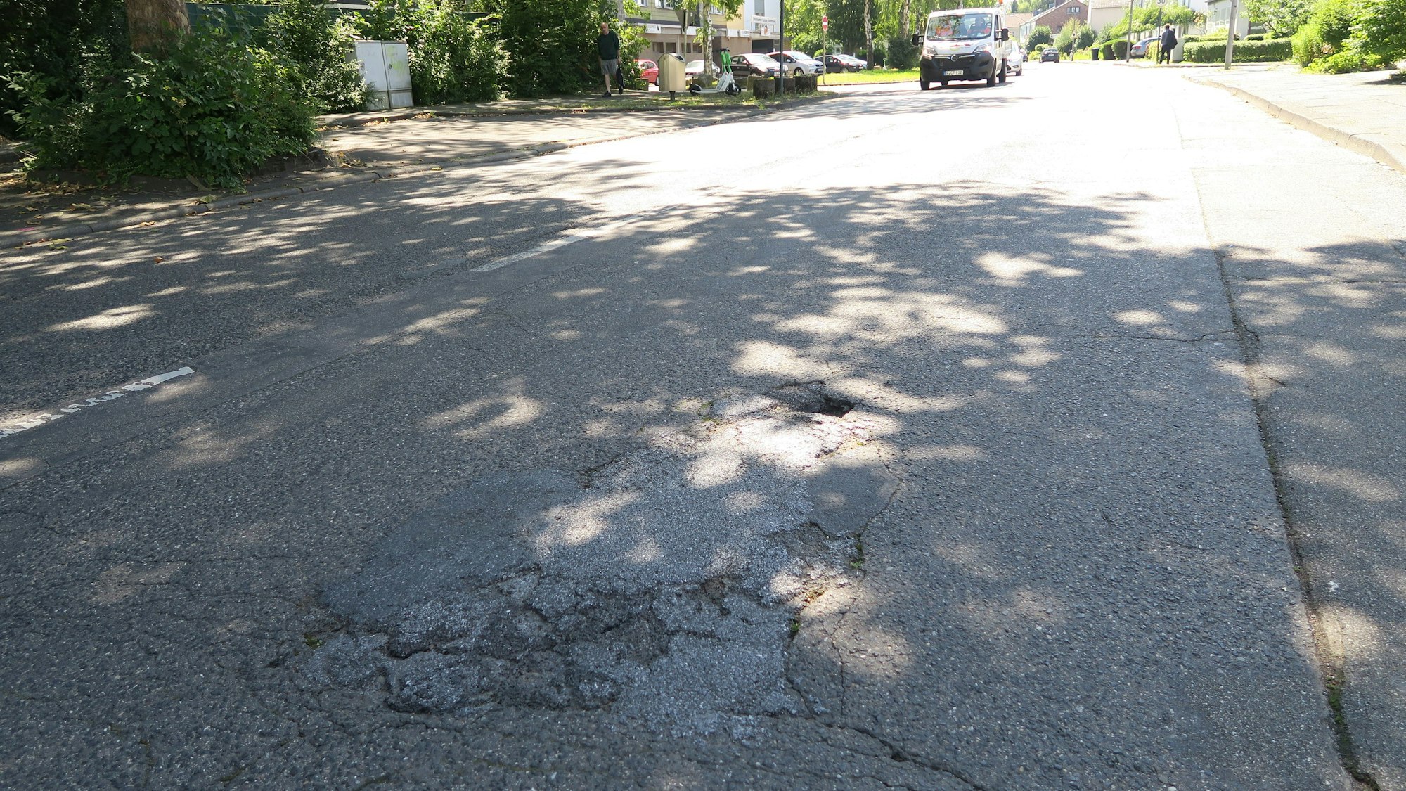 Schlaglöcher im Goldammerweg