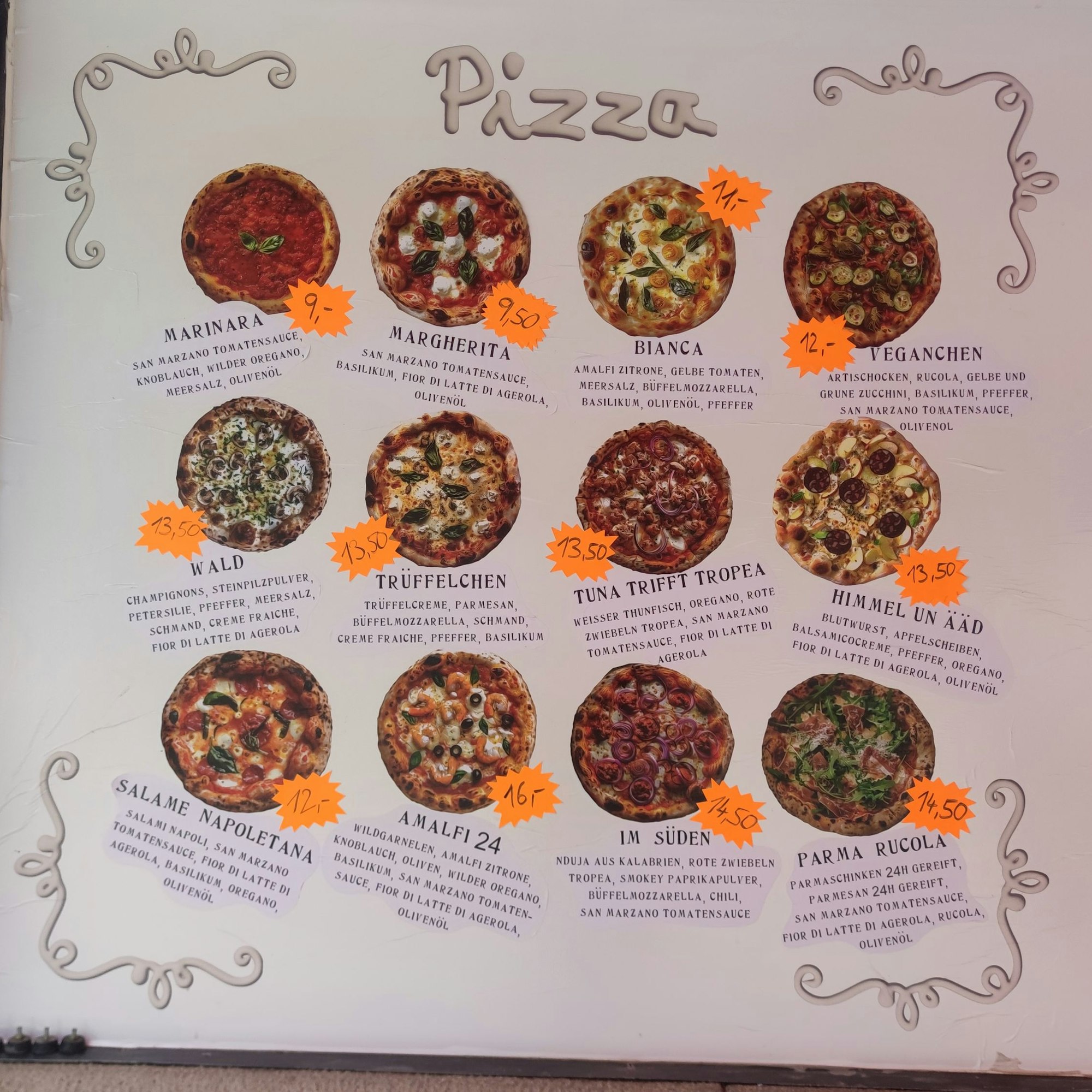 Hier gibt es durchaus ausgefallene Pizza-Kreationen: „Im Wald“ mit verschiedenen Pilzsorten, „Himmel un Ääd“ mit Blutwurst und Apfelscheiben oder „Im Süden“ mit Wurst aus Kalabrien.