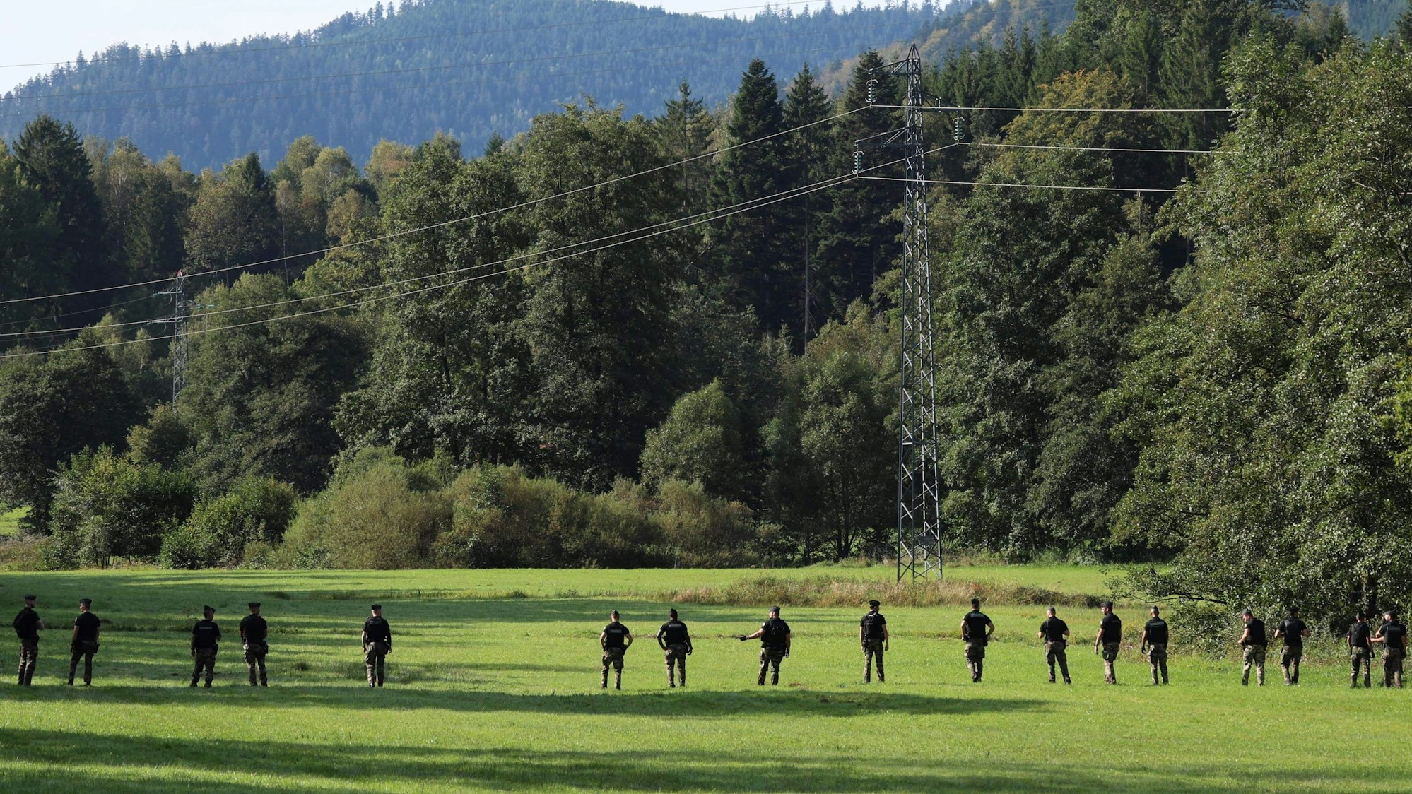 Suchaktion in der Nähe von Saint-Blaise-la-Roche. Die 15-jährige Lina ist seit Monaten verschwunden. (Archivbild)