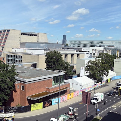 Die Kölner Bühnen auf dem Offenbachplatz.